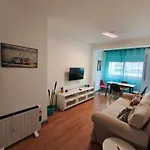 Actualizado 2024, Casco Vello 7 Minutos, Wifi Apartment *