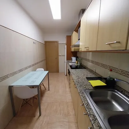 Actualizado 2024, Casco Vello 7 Minutos, Wifi Apartment *