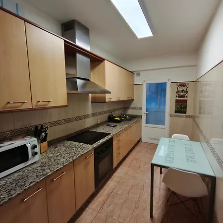 Actualizado 2024, Casco Vello 7 Minutos, Wifi Apartment Vigo